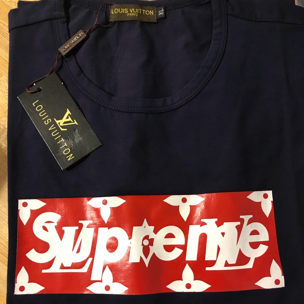 Supreme Louis Vuitton box T-shirt new with tags XL